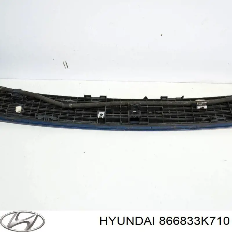 866833K710 Hyundai/Kia Moldura esquerda do pára-choque traseiro