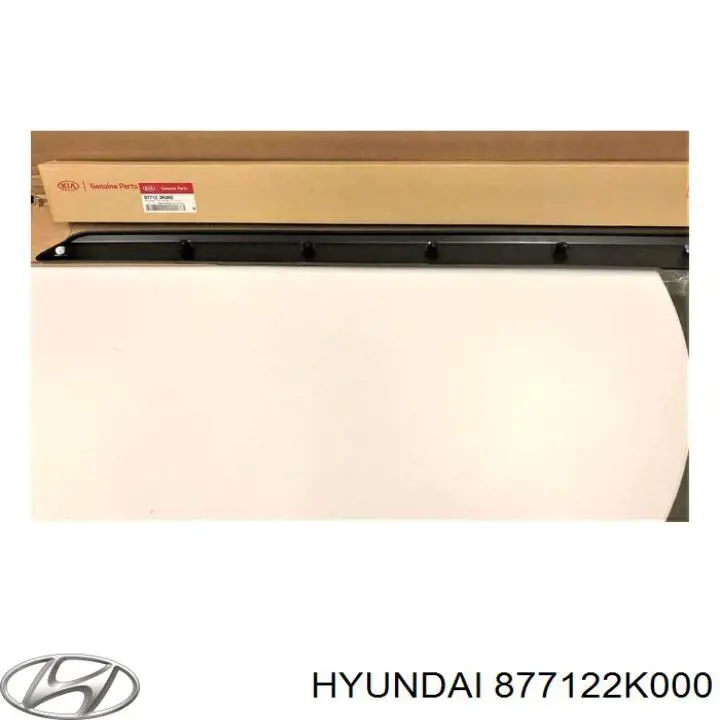 877122K000 Hyundai/Kia Moldura da porta dianteira direita