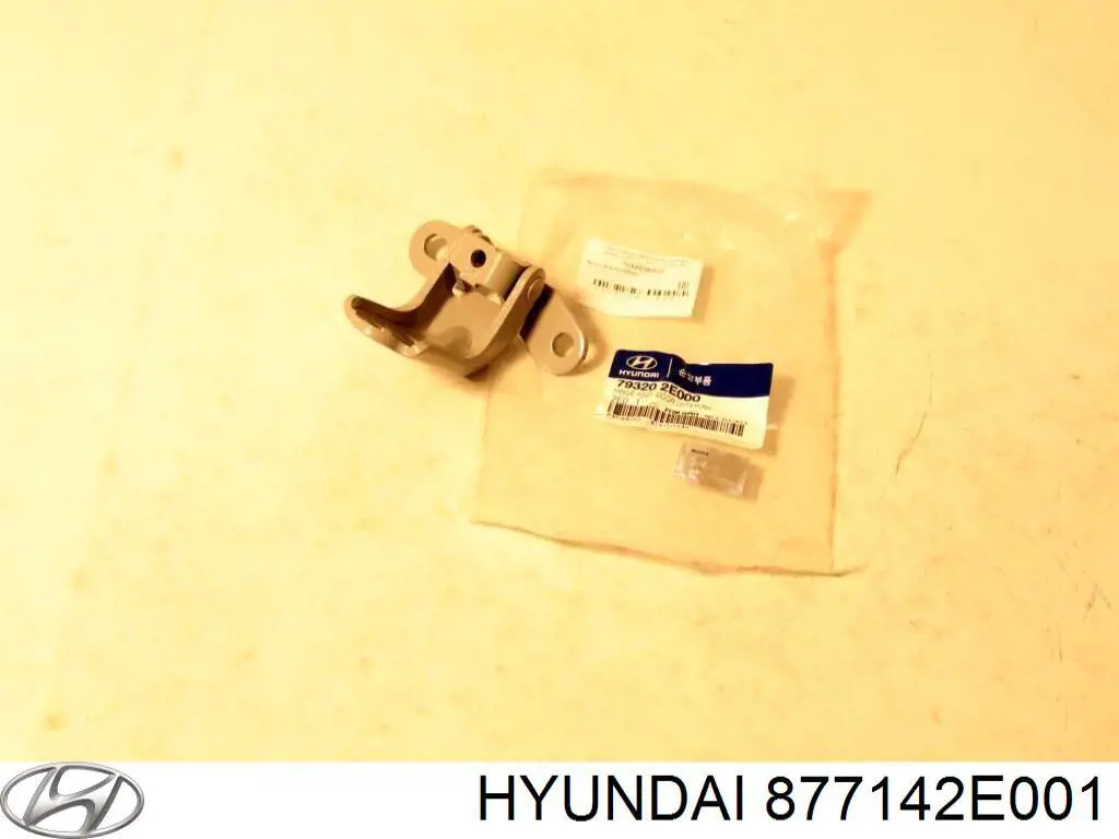 Compre 877142E001 Hyundai/Kia Expansor (placa sobreposta) de arco do pára-lama dianteiro direito