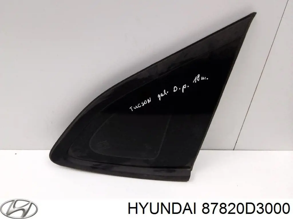 87820D3000 Hyundai/Kia Vidro de carroçaria (da seção de bagagem) direito