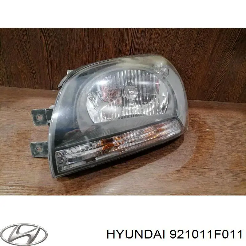 921011F011 Hyundai/Kia Luz esquerda