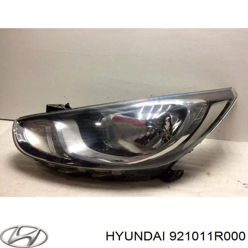 921011R000 Hyundai/Kia Luz esquerda