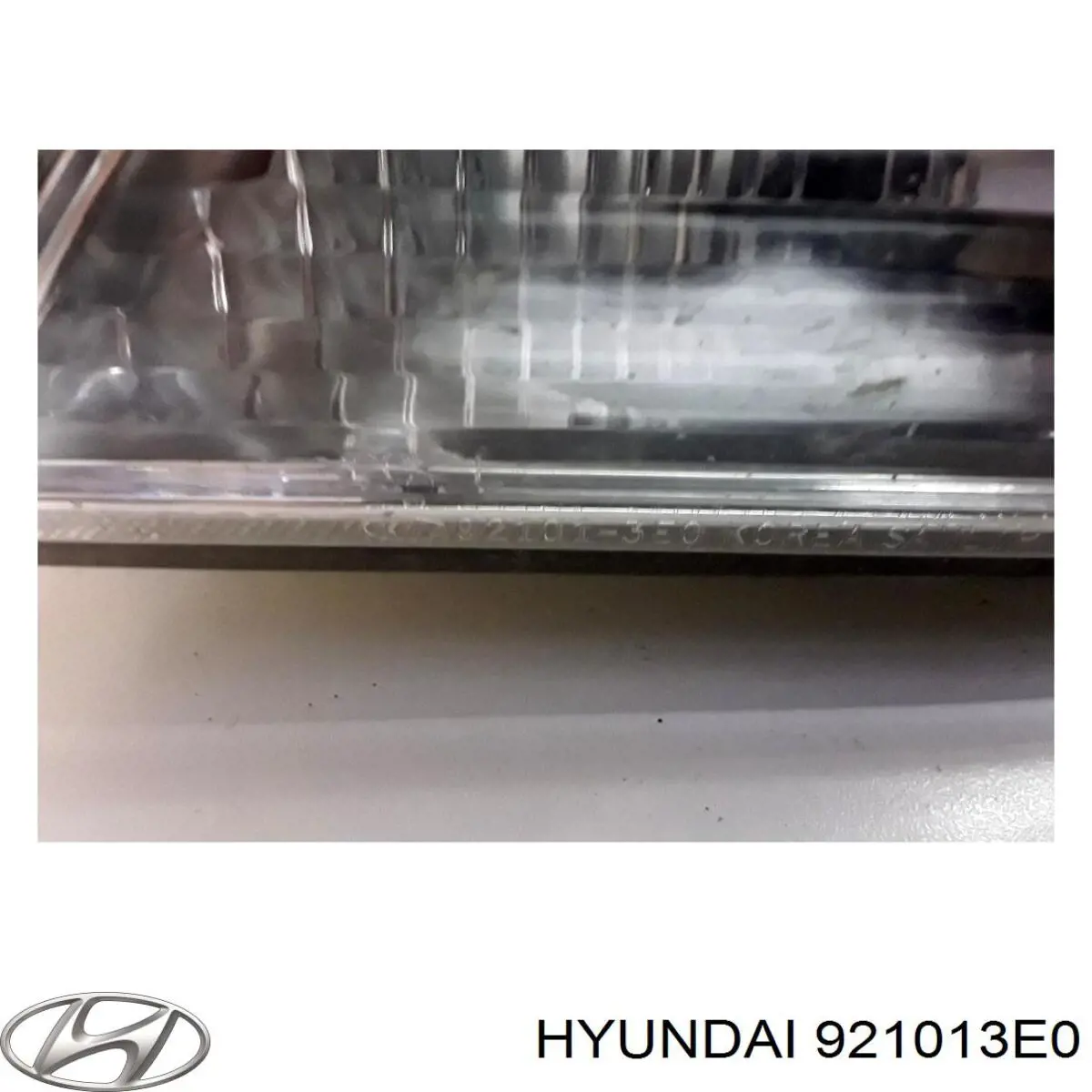 921013E0 Hyundai/Kia Luz esquerda