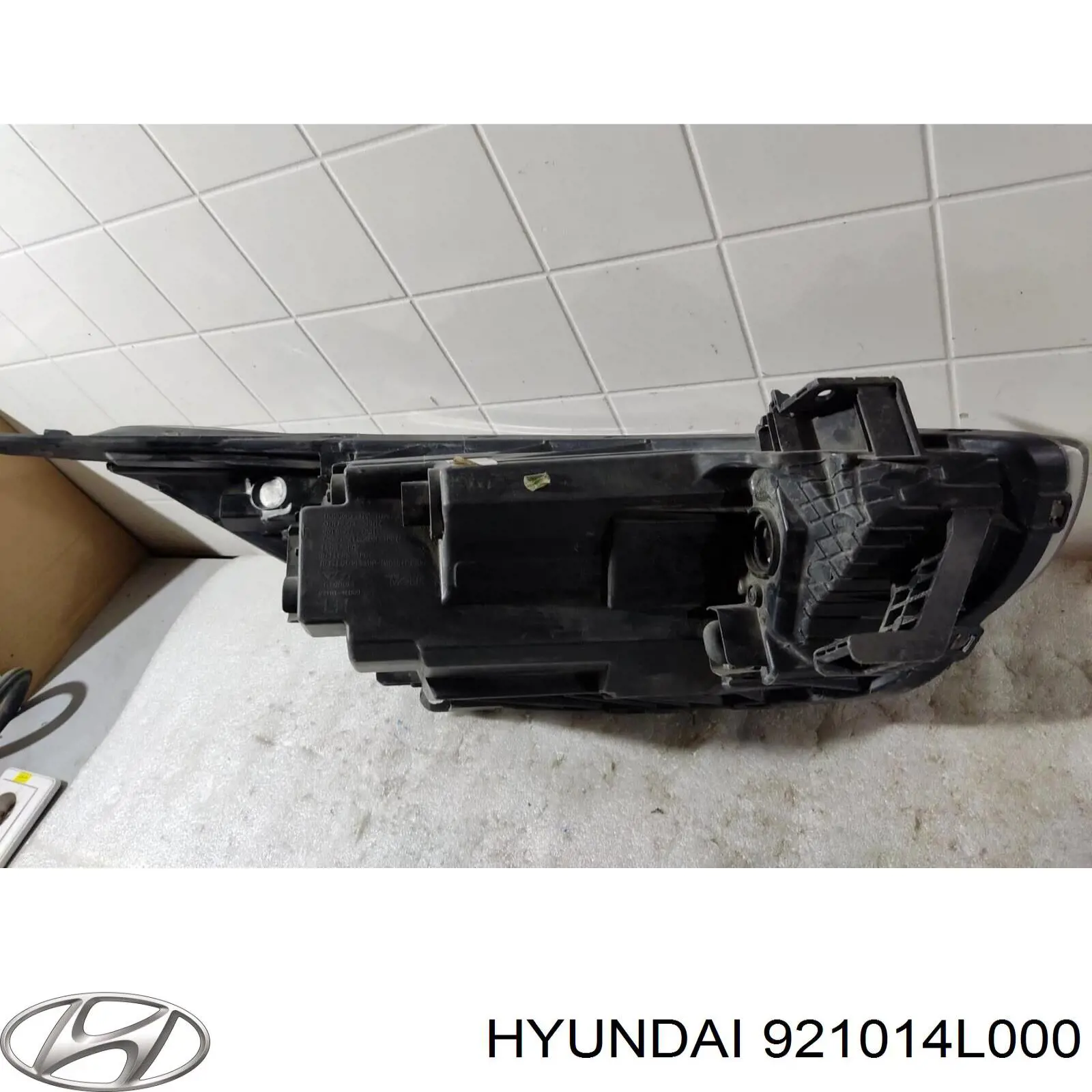 Luz esquerda TYC FP3227R3T preço, a partir de 136,97 USD