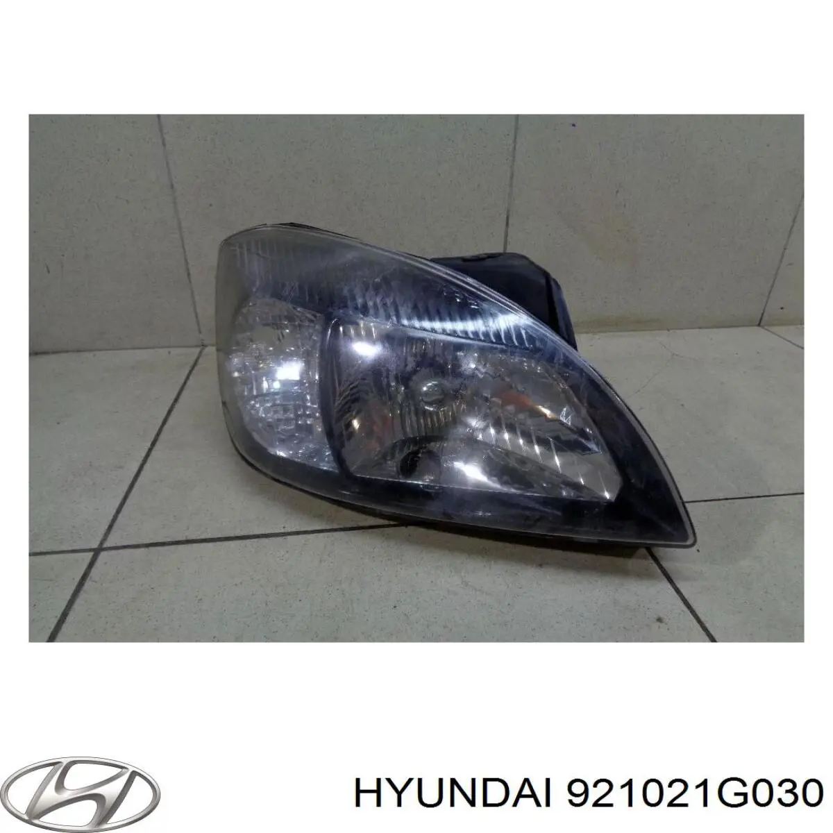 921021G030 Hyundai/Kia Luz direita