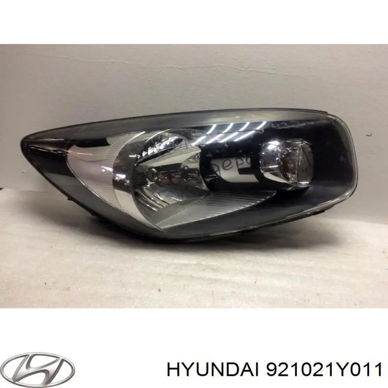 921021Y011 Hyundai/Kia Luz direita