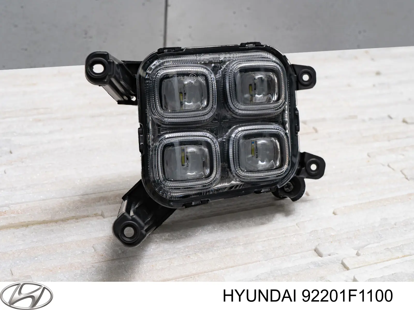 92201F1100 Hyundai/Kia Luzes de nevoeiro esquerdas