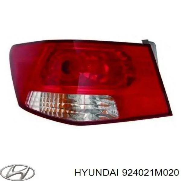 924021M020 Hyundai/Kia Lanterna traseira direita externa