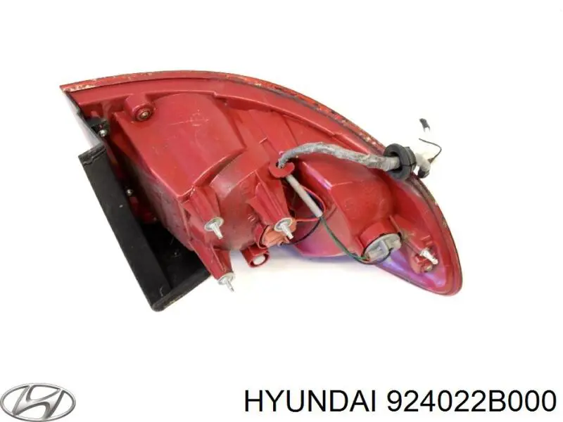 924022B000 Hyundai/Kia Lanterna traseira direita externa