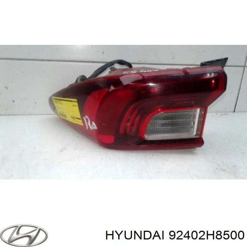 92402H8500 Hyundai/Kia Lanterna traseira direita externa