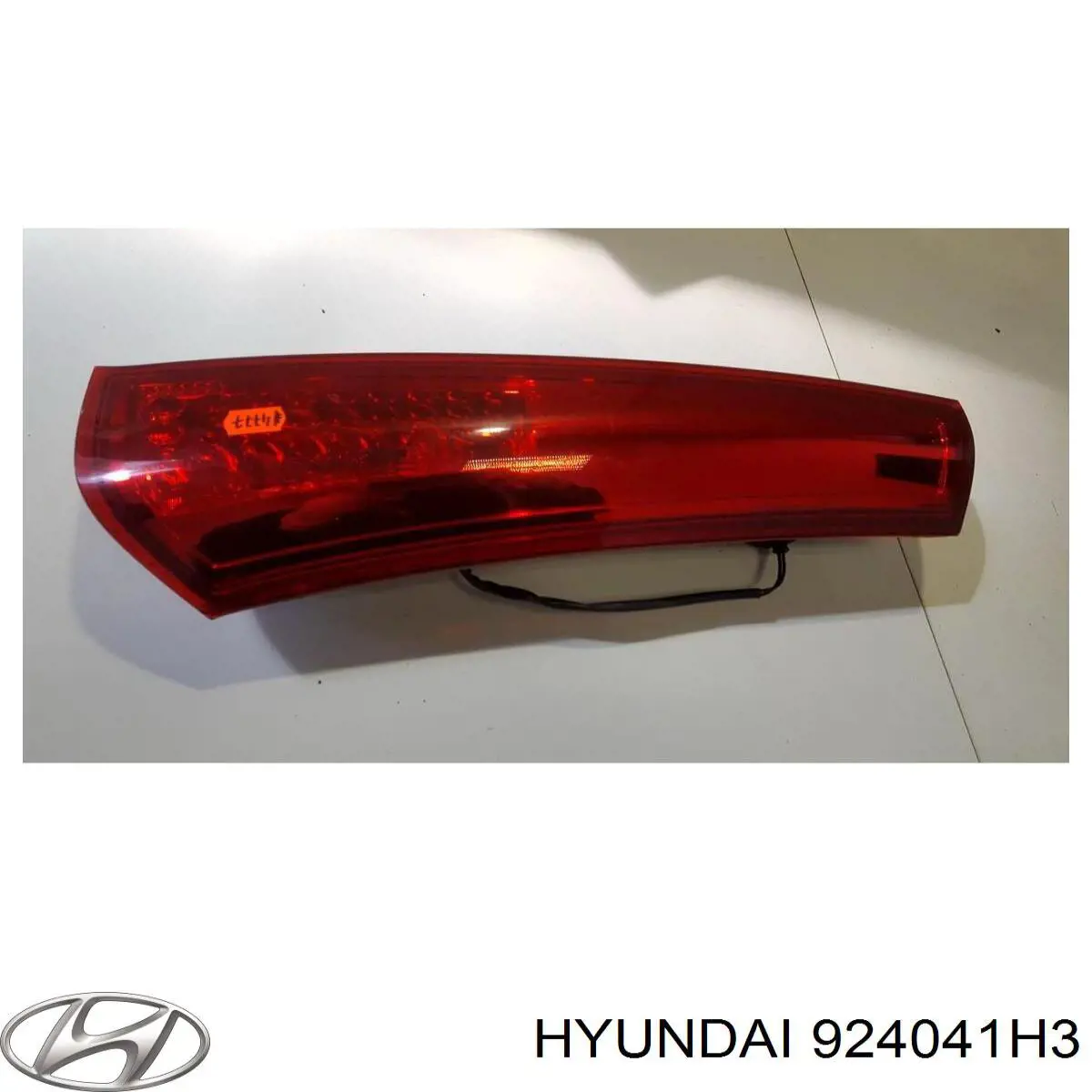 924041H3 Hyundai/Kia Lanterna traseira direita superior