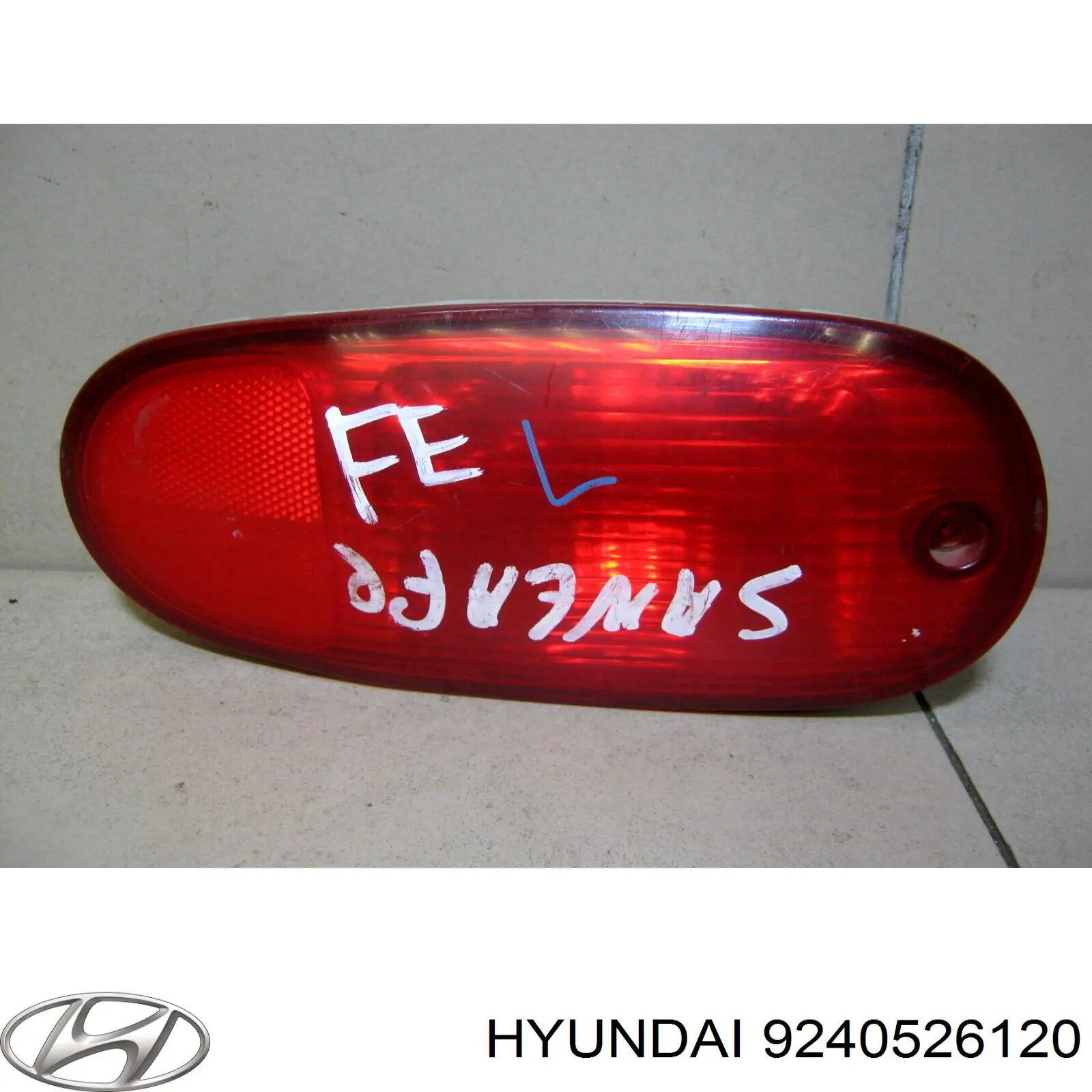 9240526120 Hyundai/Kia Lanterna de nevoeiro traseira esquerda