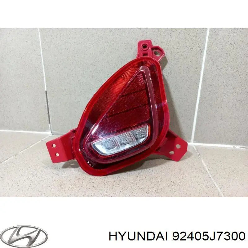 92405J7300 Hyundai/Kia Lanterna de nevoeiro traseira esquerda