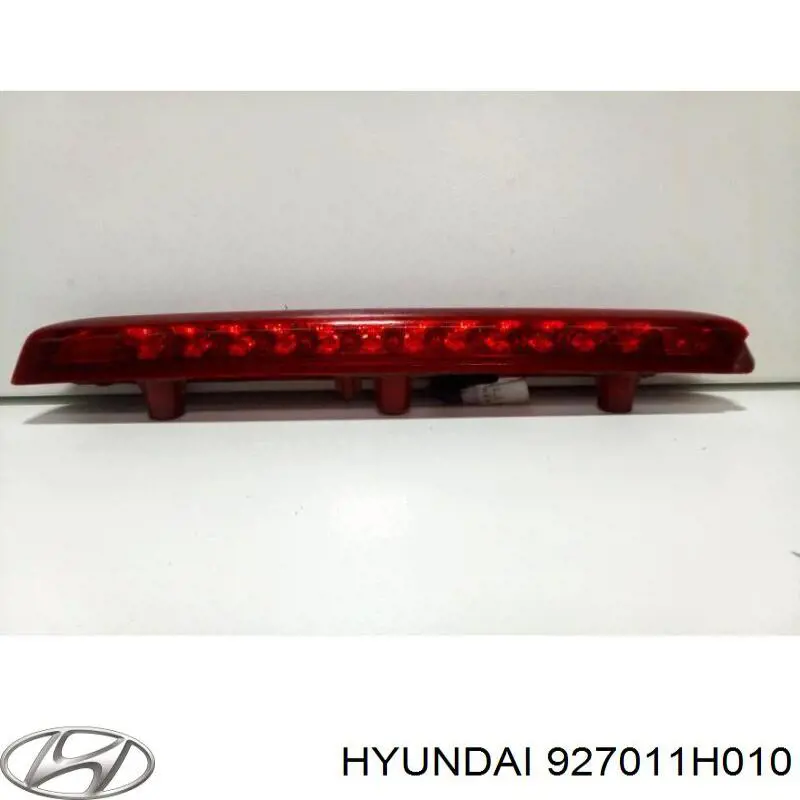 Sinal de parada traseiro adicional KIA Ceed  ED