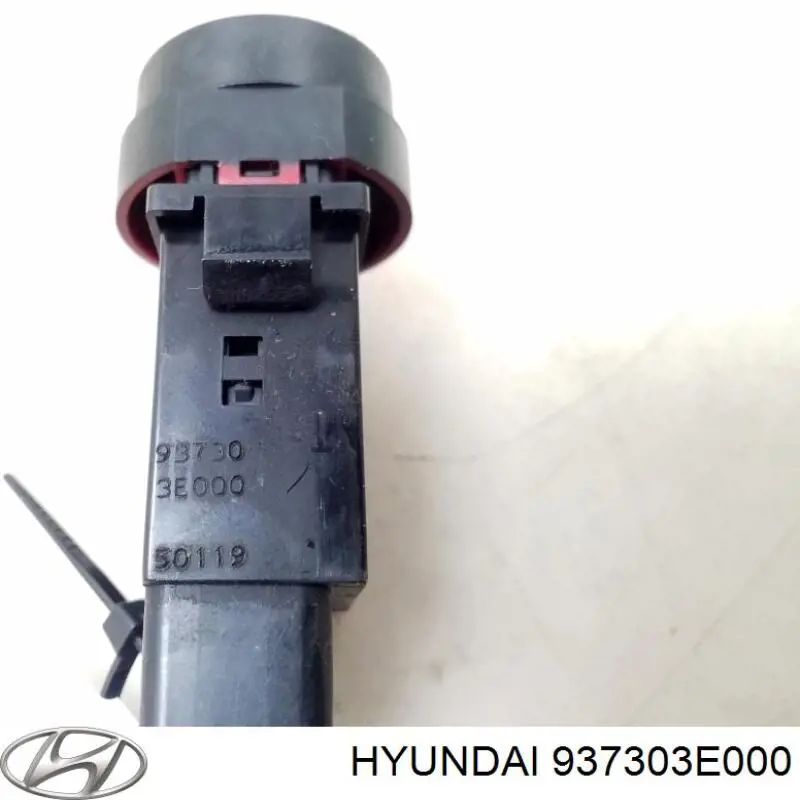937303E000 Hyundai/Kia Botão de ativação do sinal de emergência