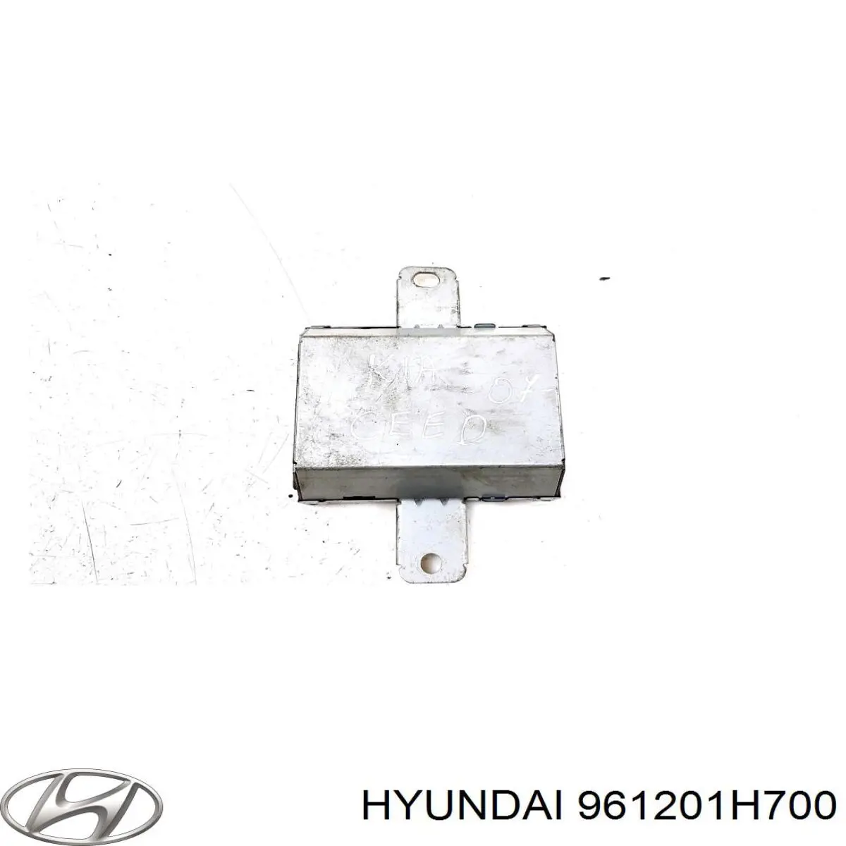 Concentrador USB Hyundai/Kia 961201H700 preço, a partir de 73,21 USD