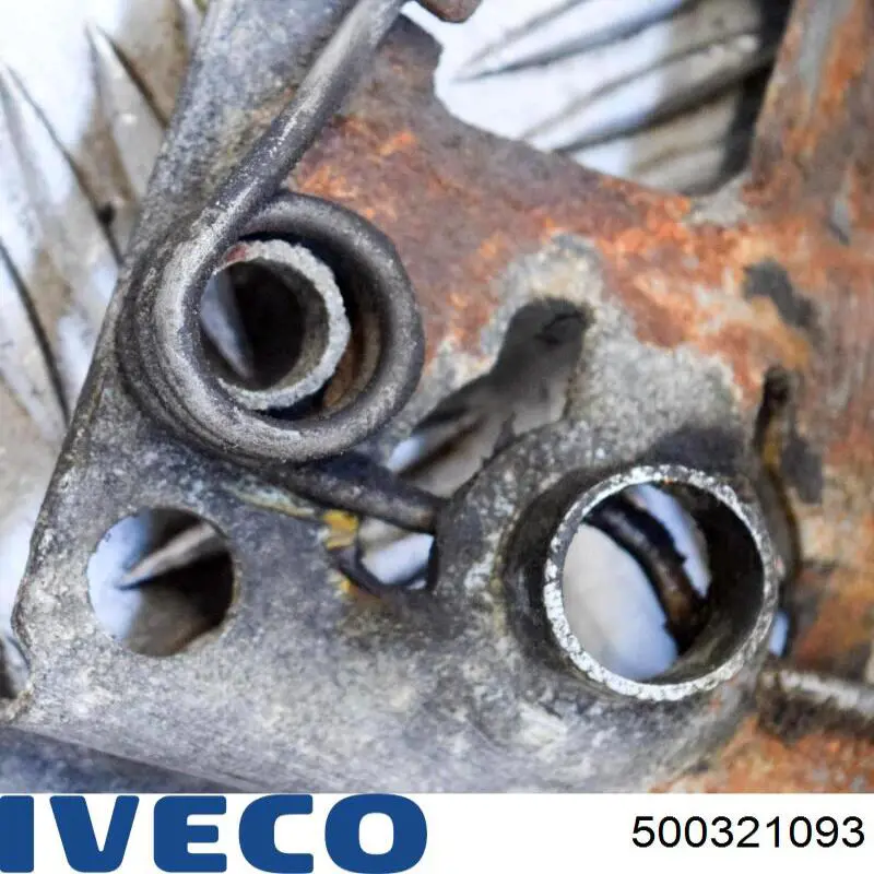 500321093 Iveco Fecho da capota