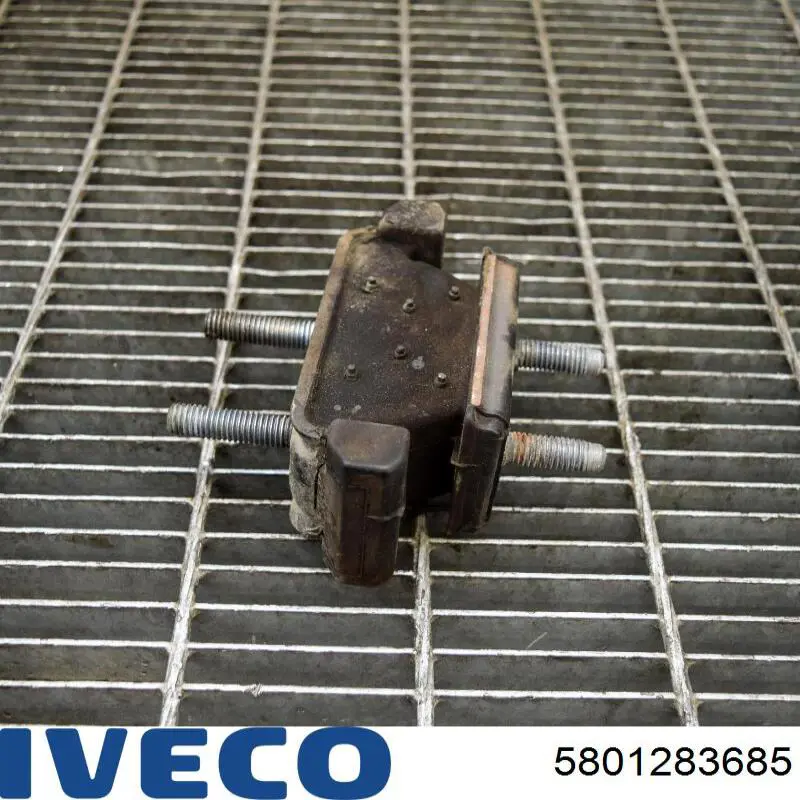 Coxim (suporte) esquerdo/direito de motor Iveco 5801283685