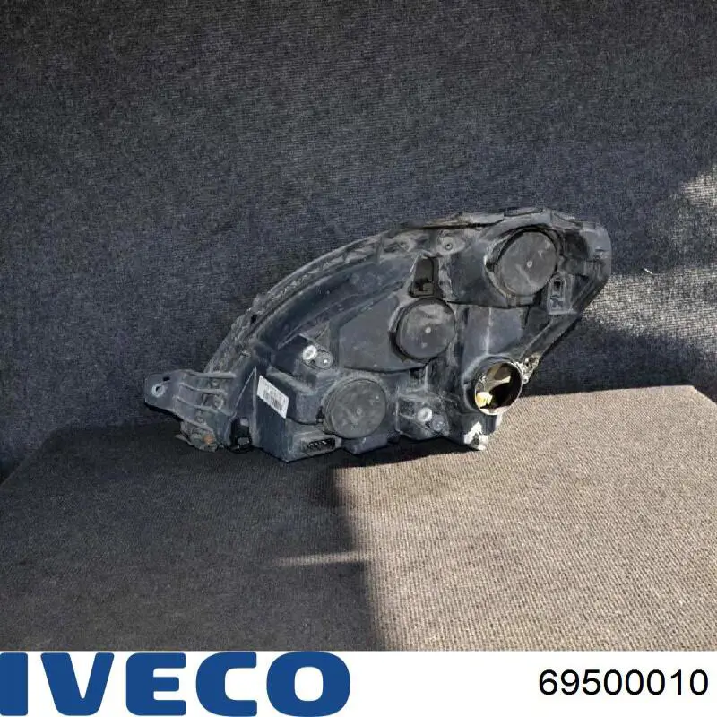 Luz direita 69500010 Iveco