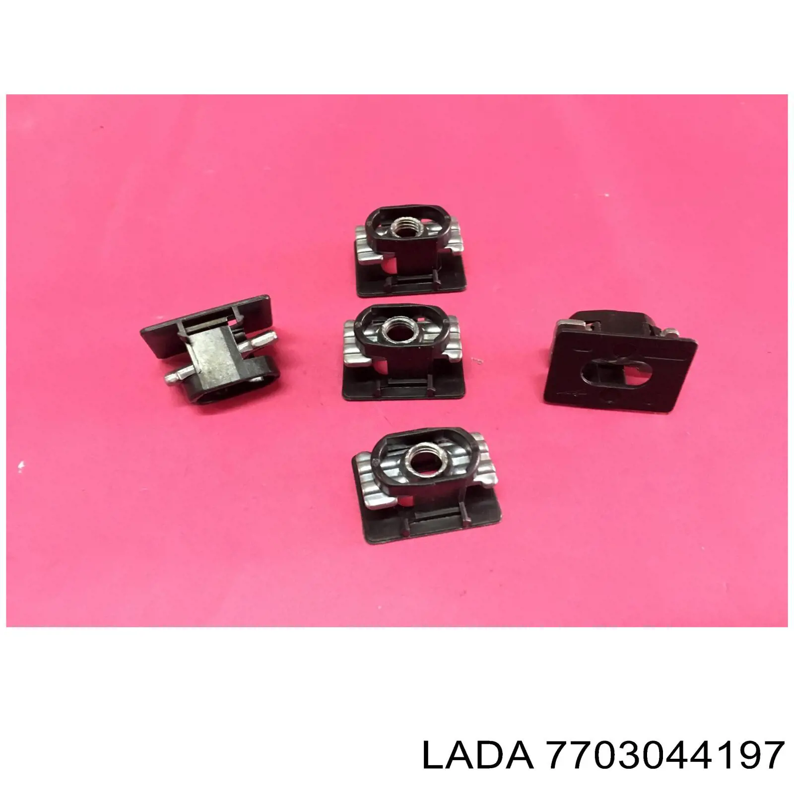 Porca cativa para parafuso auto-roscante Lada 7703044197 preço, a partir de 3,77 USD
