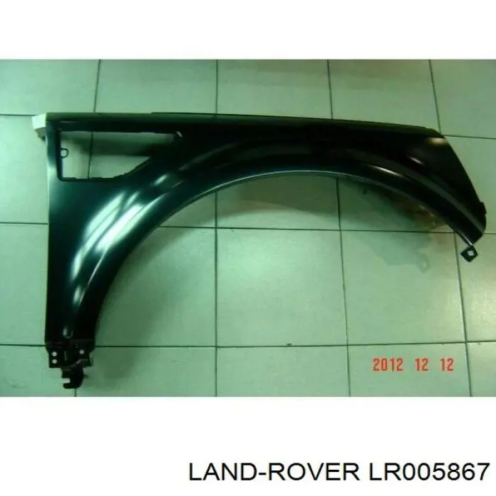 LR005867 Land Rover Pára-lama dianteiro direito