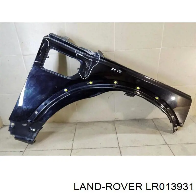 Pára-lama dianteiro direito 4max 6504046490314P preço, a partir de 227,76 USD