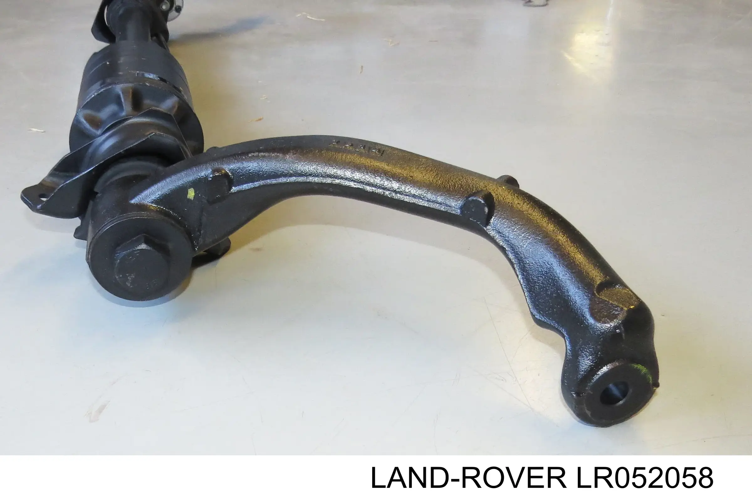Estabilizador dianteiro Land Rover LR052058 preço, a partir de  USD