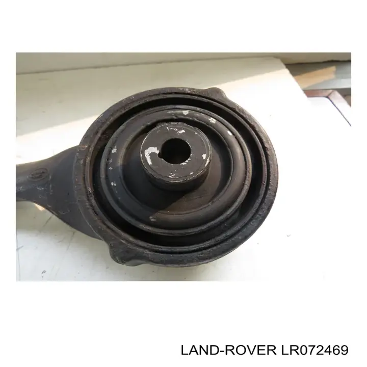 Braço oscilante inferior esquerdo de suspensão dianteira Land Rover LR072469 preço, a partir de 136,21 USD