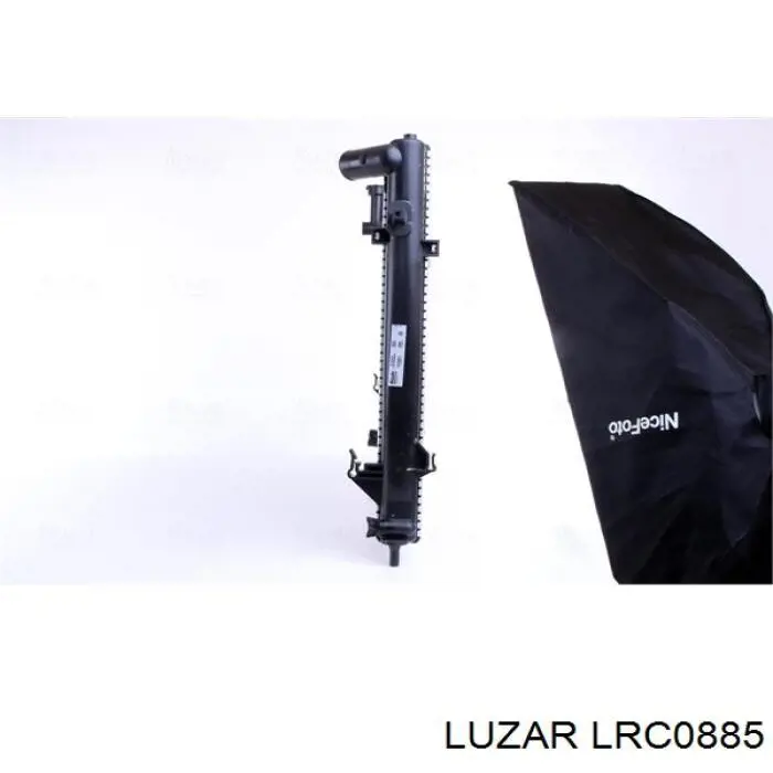 Radiador de esfriamento de motor LRC0885 Luzar