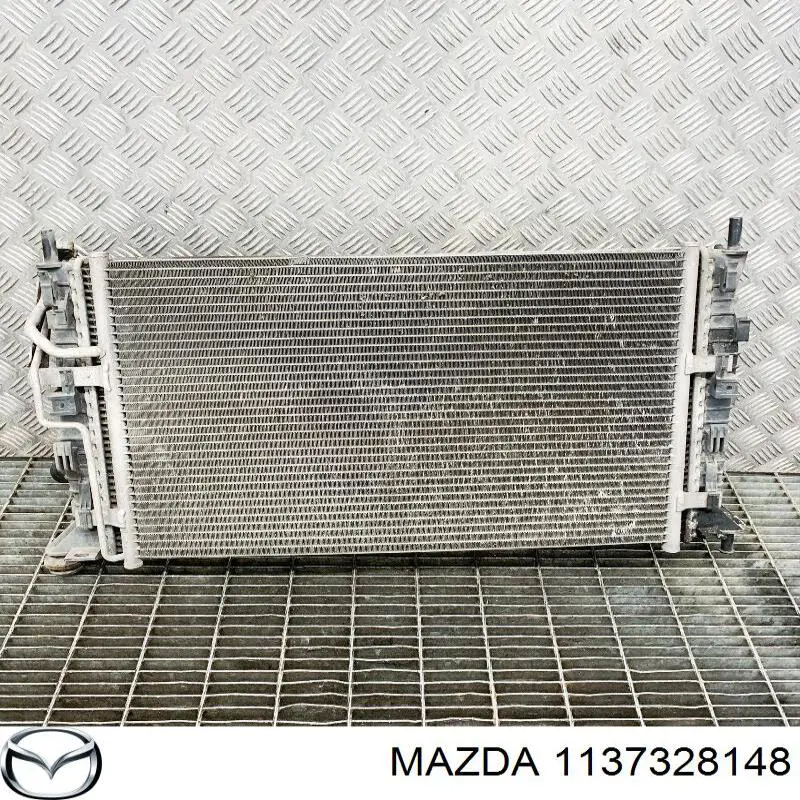 1137328148 Mazda Regulador de revoluções de ventilador de esfriamento (unidade de controlo)