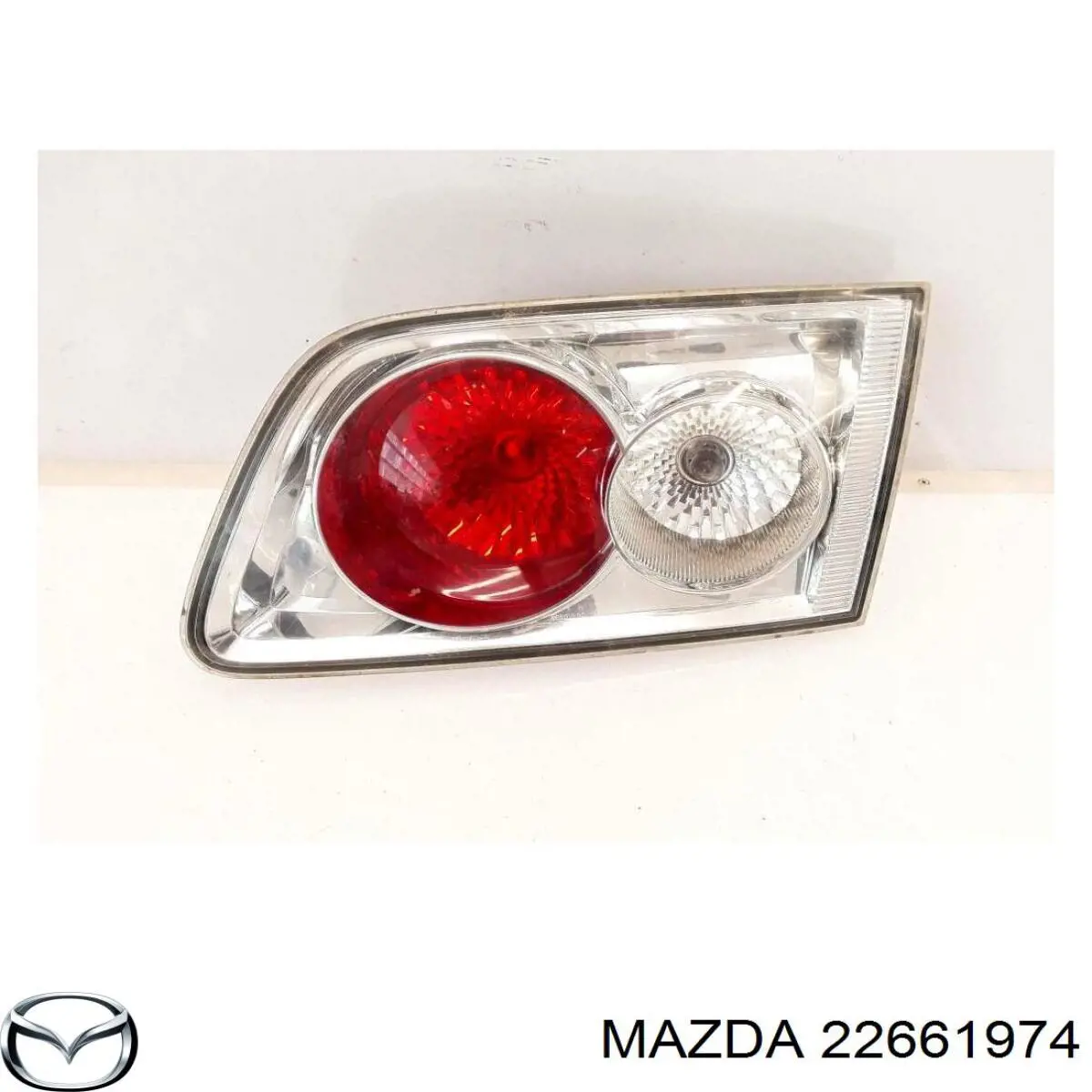 22661974 Mazda Lanterna traseira direita interna