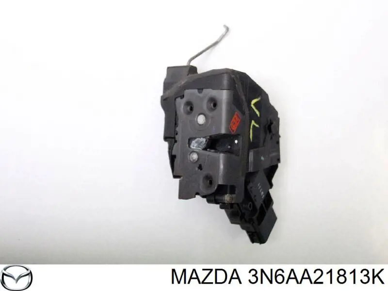 3N6AA21813K Mazda Fecho da porta dianteira esquerda