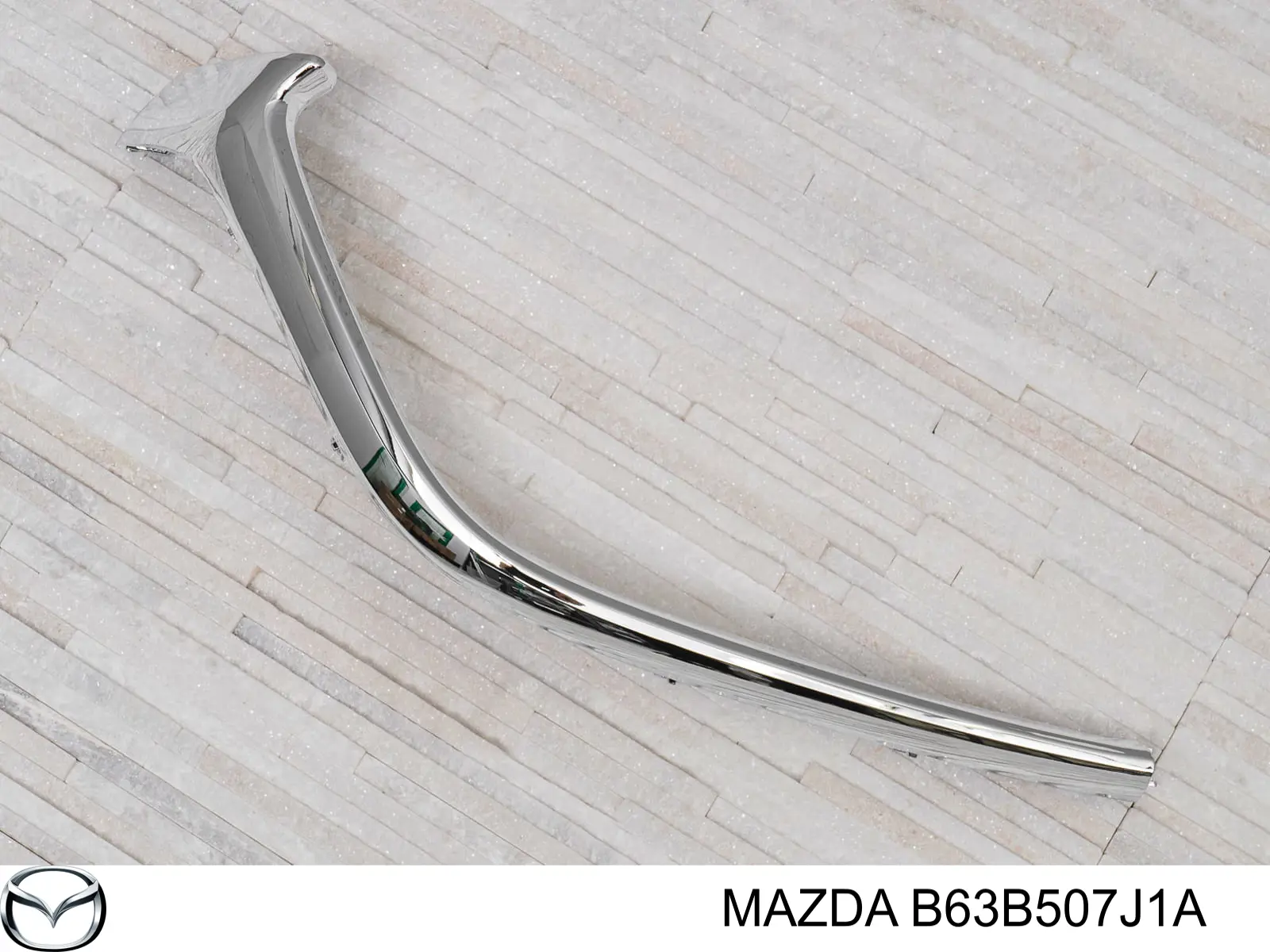 Moldura de grelha do radiador direito Mazda B63B507J1A preço, a partir de 88,56 USD