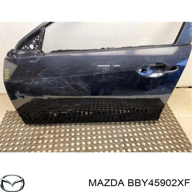 BBY45902X Mazda Porta dianteira esquerda