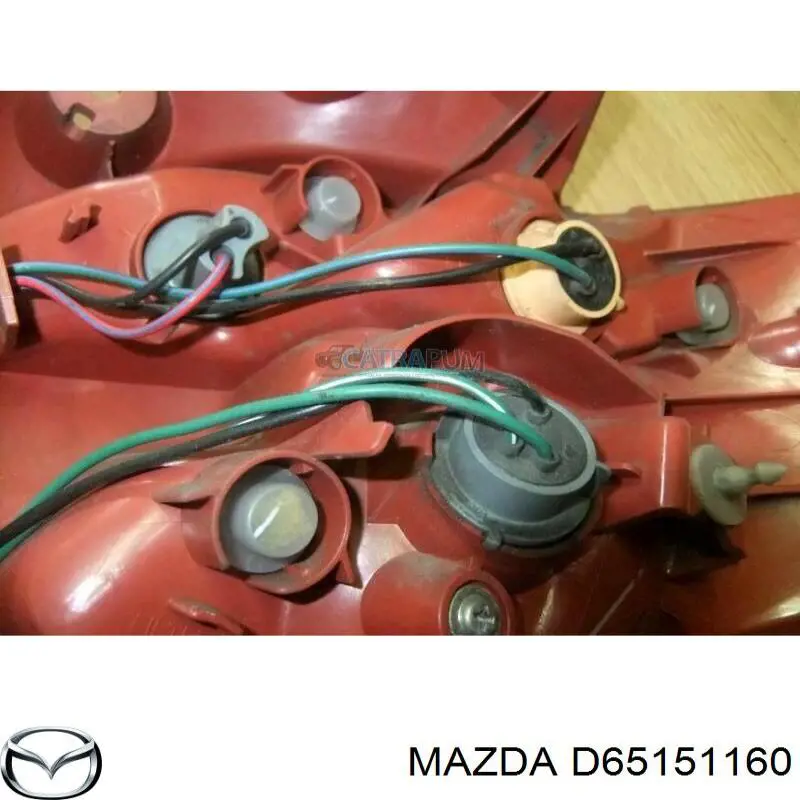 Compre D65151160M Mazda Lanterna traseira esquerda