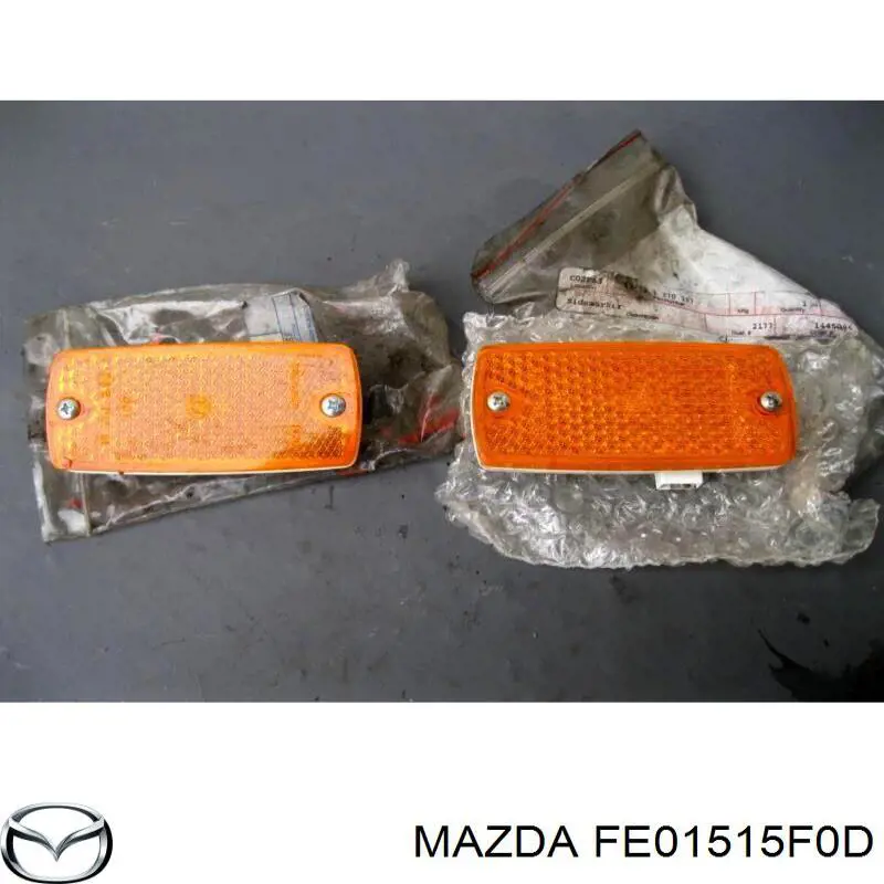Pisca-pisca esquerdo FE01515F0D Mazda