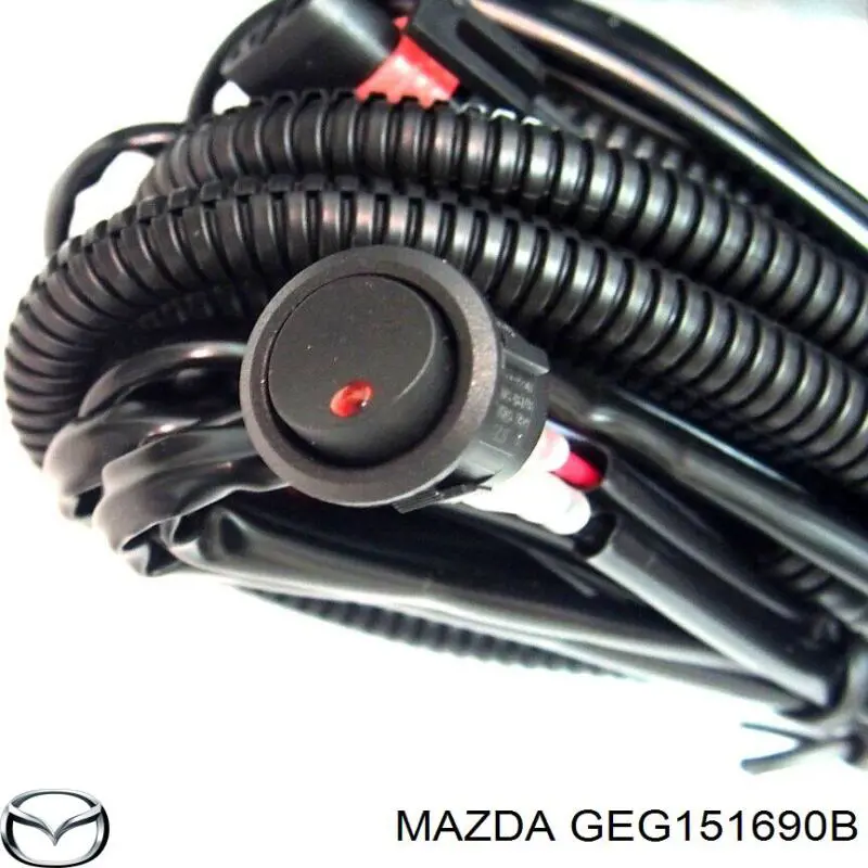 GEG151690B Mazda Luzes de nevoeiro esquerdas