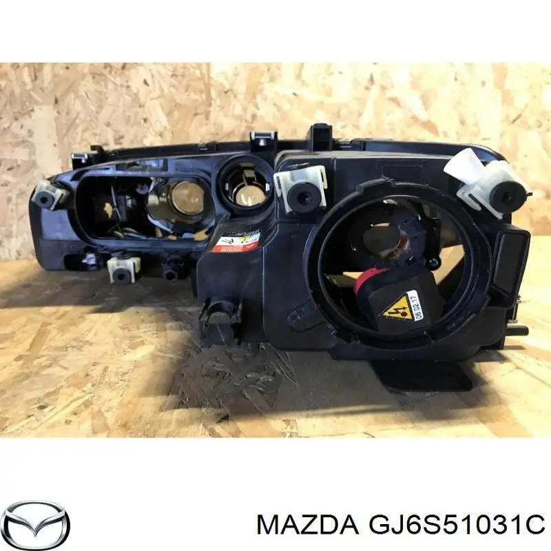 Luz direita Mazda GJ6S51031B preço, a partir de 50,65 USD