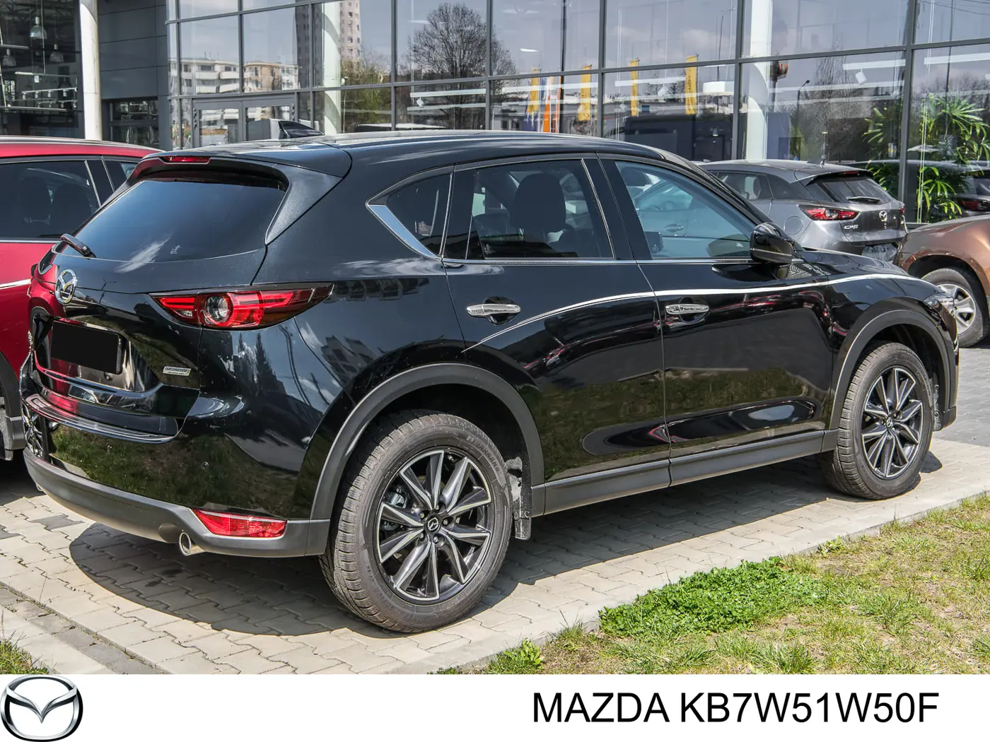 Compre KB7W51W50F Mazda Expansor direito (placa sobreposta) de arco do pára-lama traseiro