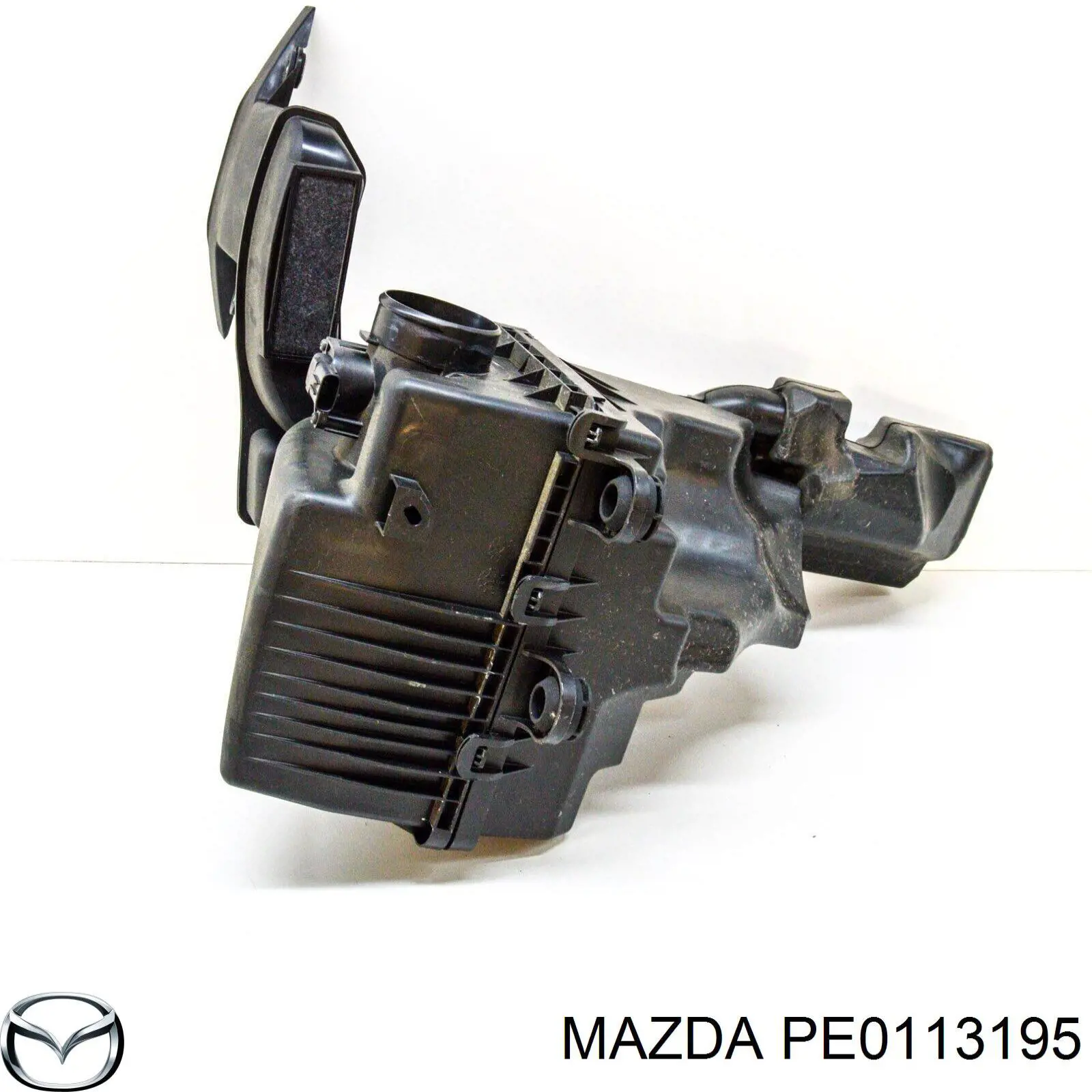 PE0113195 Mazda Ressonador de filtro de ar