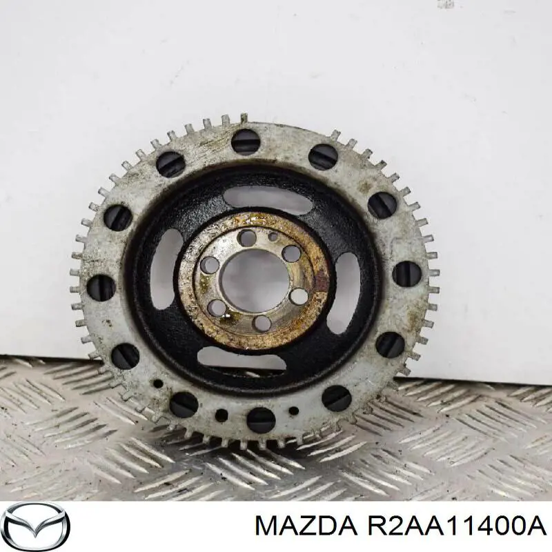 R2AA11400A Mazda Polia de cambota