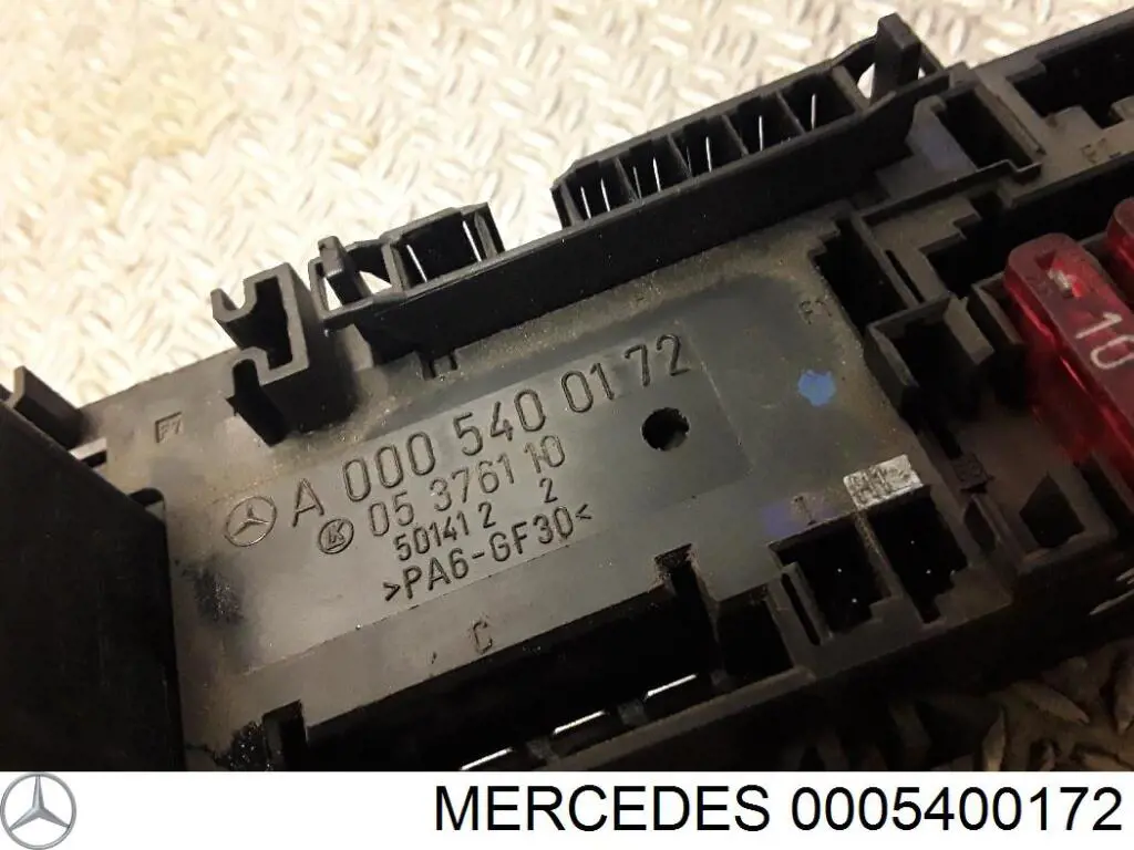 0005400172 Mercedes Unidade de relês