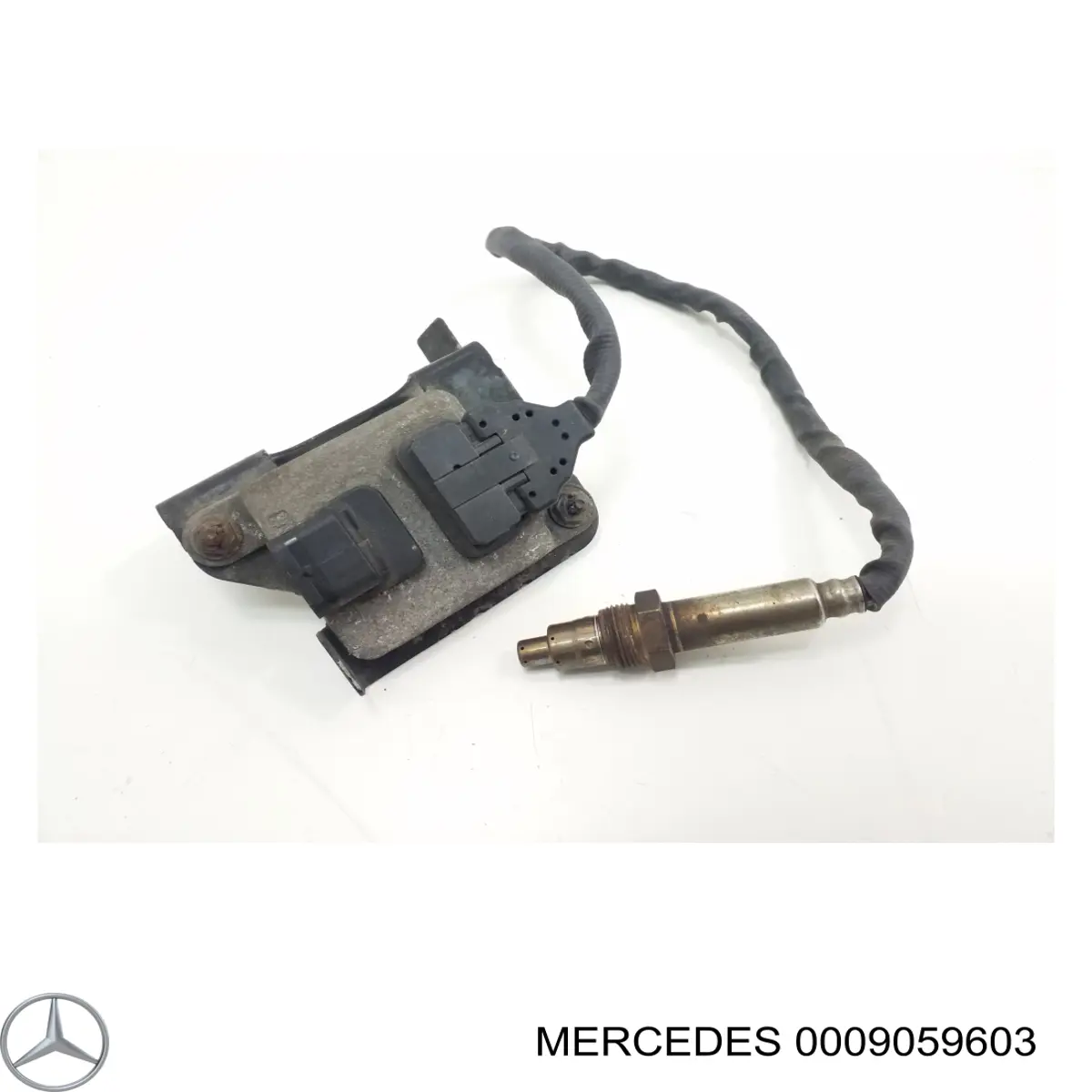 30907051 AND Sensor traseiro de óxidos de nitrogênio NOX