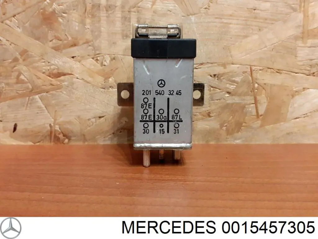 A0015457305 Mercedes 
