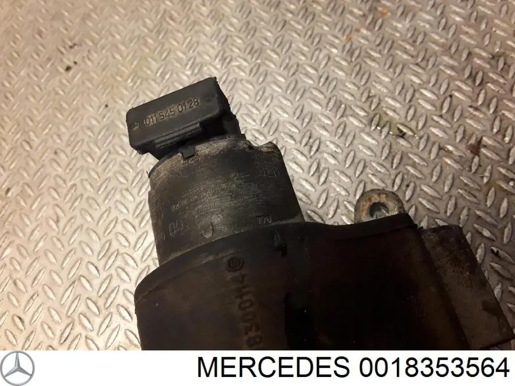 Compre 0018353564 Mercedes Bomba de água (bomba) de esfriamento, adicional elétrica