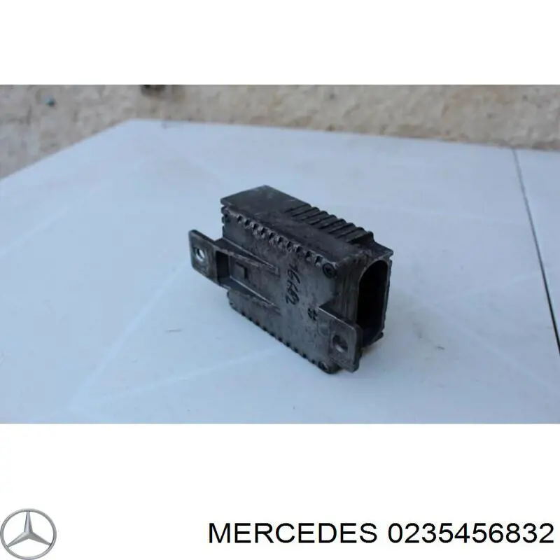 Compre 0225456232 Mercedes Regulador de revoluções de ventilador de esfriamento (unidade de controlo)