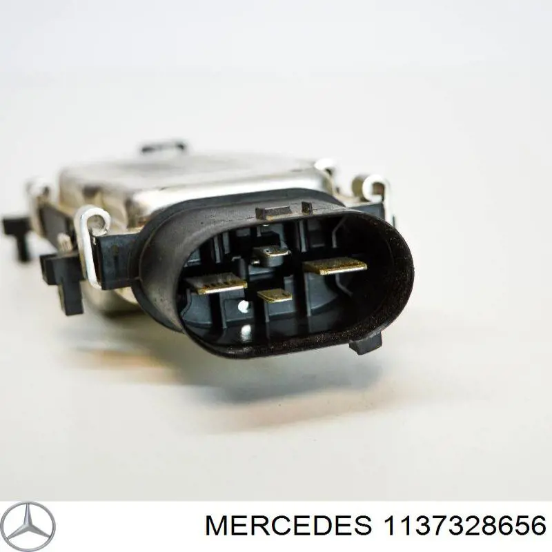 Regulador de revoluções de ventilador de esfriamento (unidade de controlo) Mercedes 1137328656