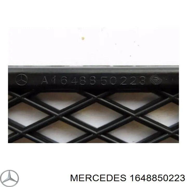 Compre 1648850223 Mercedes Grelha central do pára-choque dianteiro