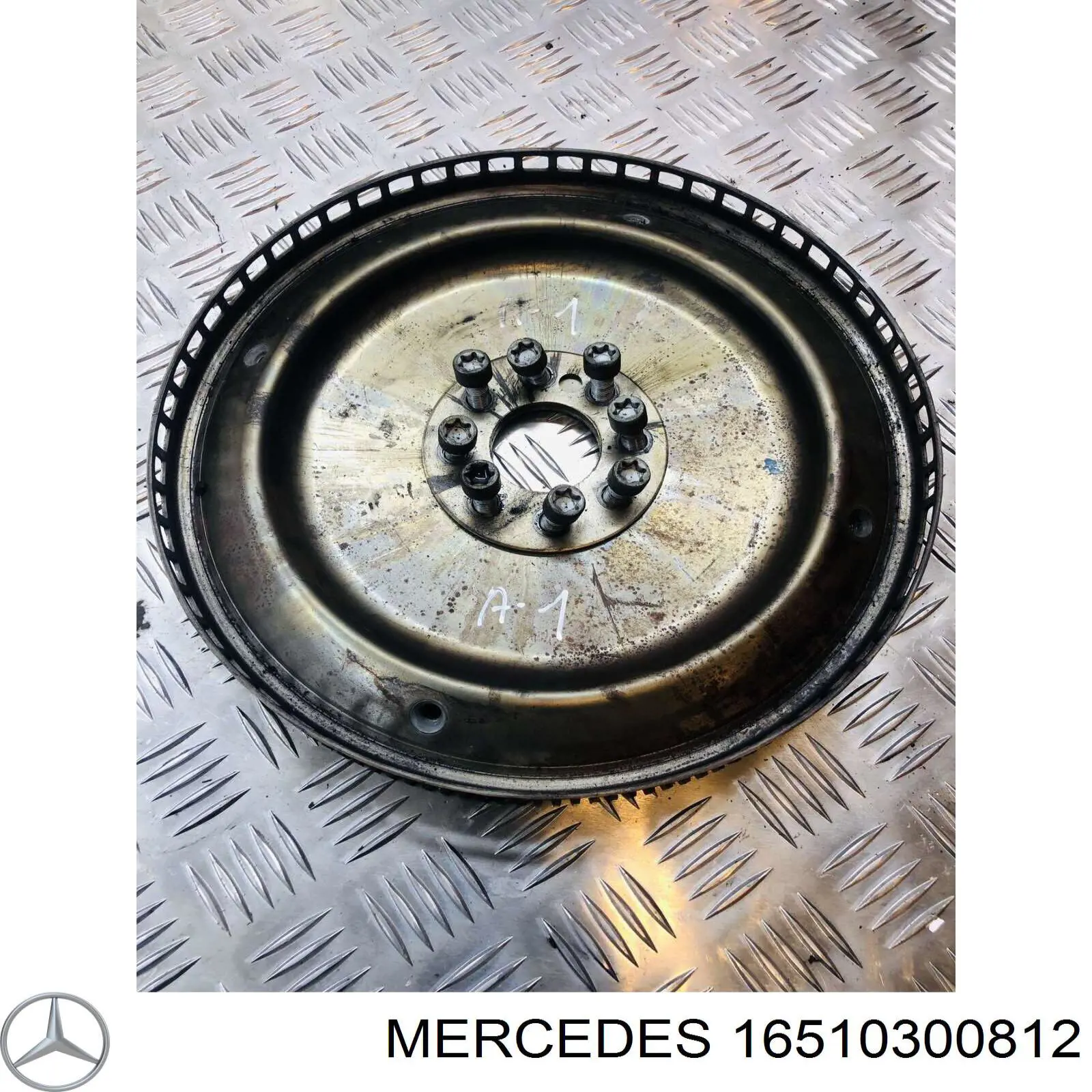 Volante de motor 16510300812 Mercedes