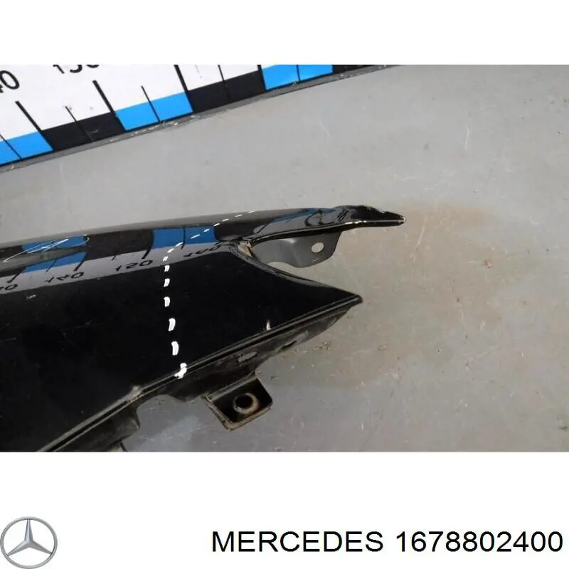 1678802400 Mercedes Pára-lama dianteiro direito
